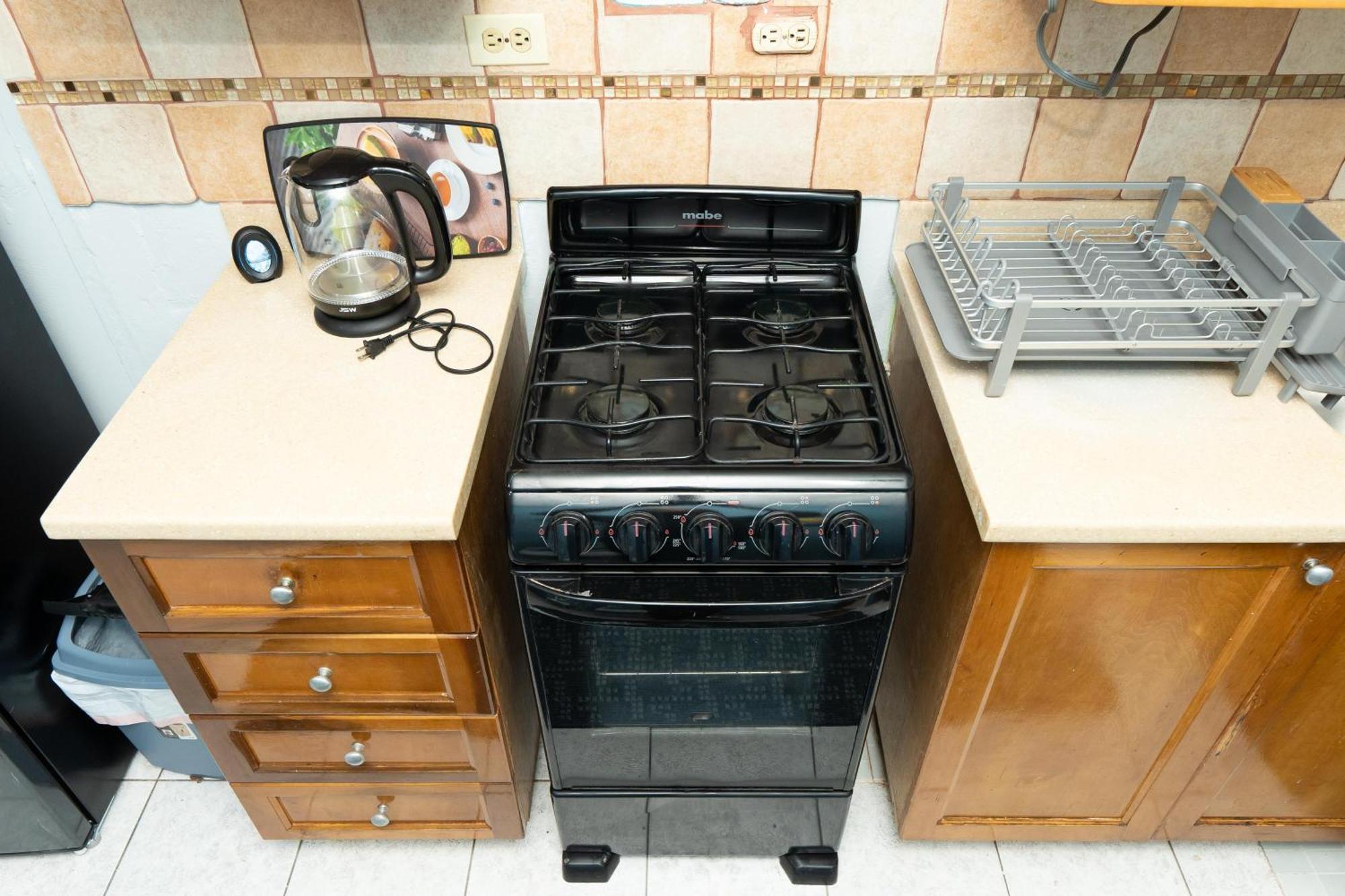 Finest Accommodation Oxford Manor One Bedroom Apt # 27 Κίνγκστον Εξωτερικό φωτογραφία